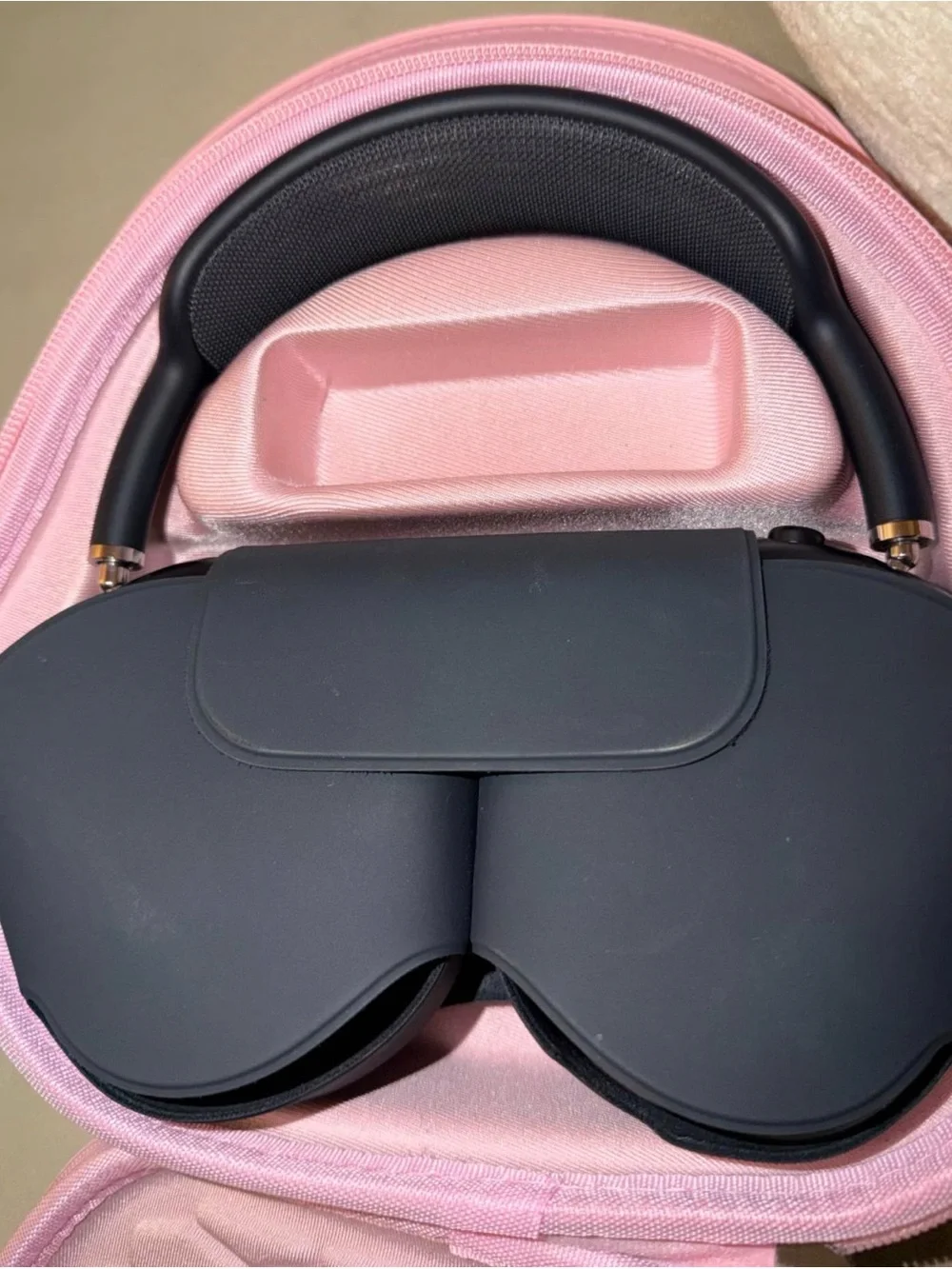 Apple Over-Ear Wireless Headphones - Black with Pink Case